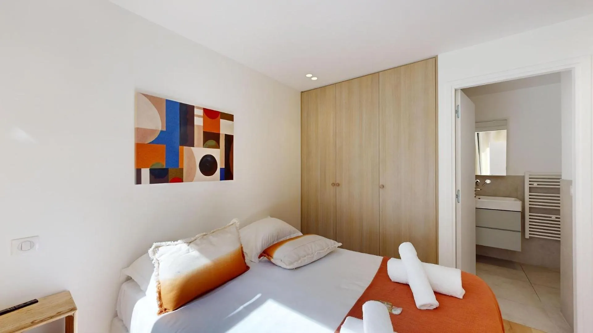 Bluestay 166 - Charmant A * Paris
